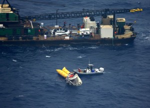 SpaceX fetching CRS-2 from the ocean